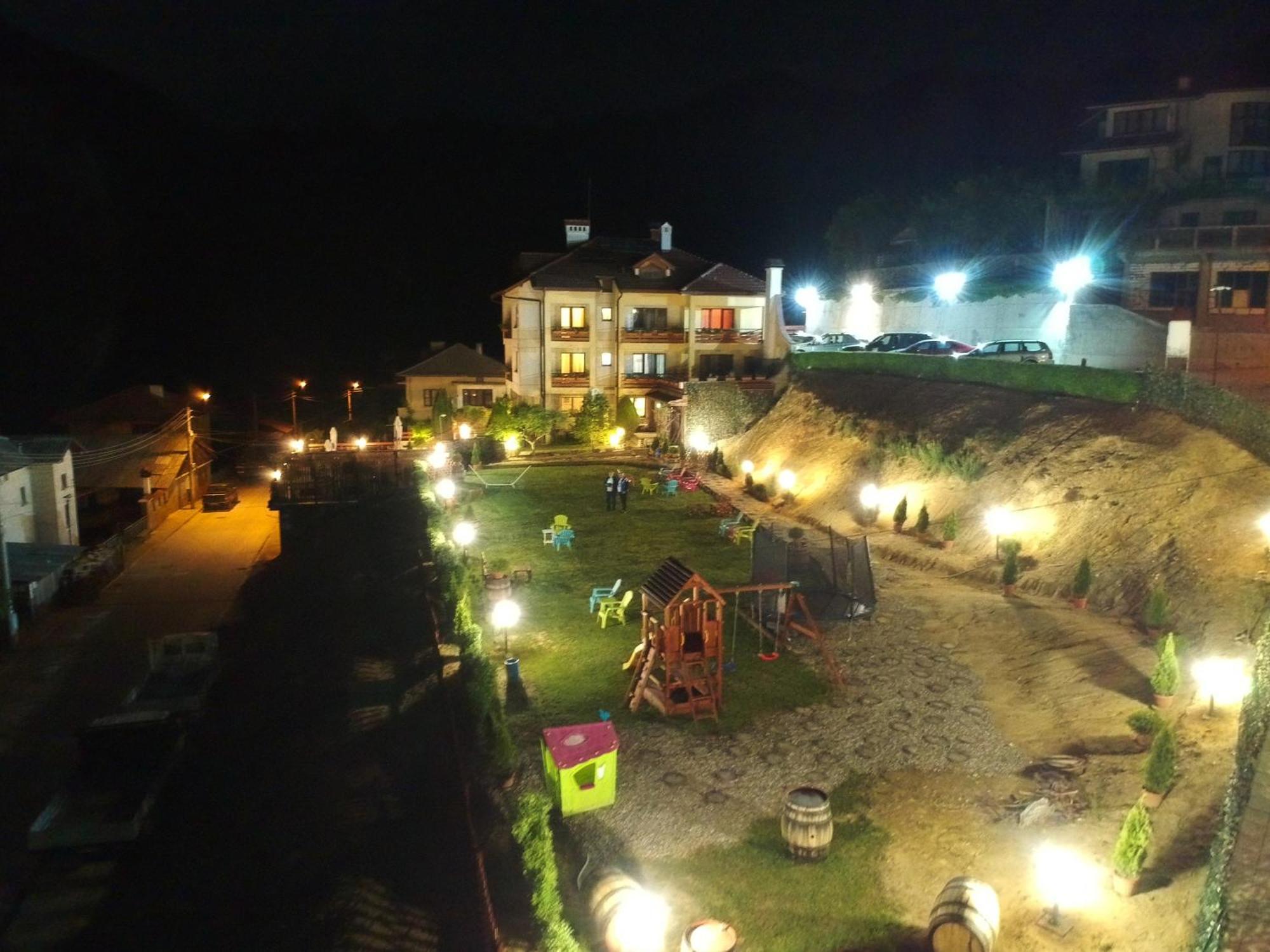 Kris Guest House Devin Ngoại thất bức ảnh