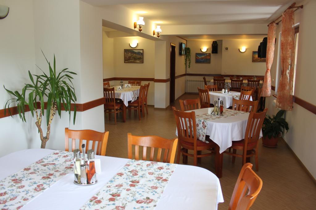 Kris Guest House Devin Ngoại thất bức ảnh